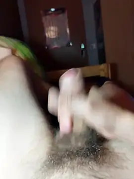 Snapshot of Crazzy_Maiky chatting on 09.22.25 Crazzy Maiky online show from 09.22.25