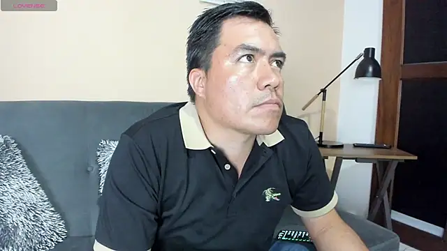 Jhonatan Morales S online show from 02.08.25