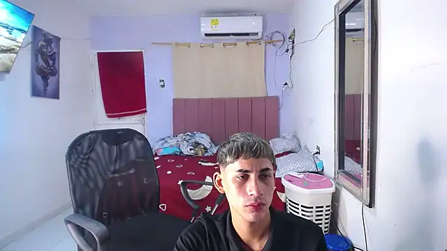 boy latino sex online show from 11.02.25
