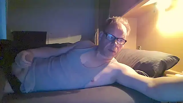 kinkyslet8 online show from 04.20.26