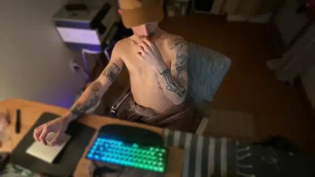 Snapshot of RuffClvb chatting on 02.23.25 RuffClvb online show from 02.23.25