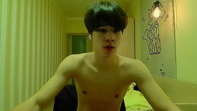 Snapshot of gayGamogey chatting on 12.18.24 gayGamogey online show from 12.18.24