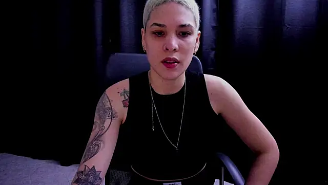 Charlee pink online show from 09.19.25