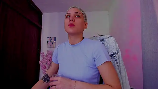 Charlee pink online show from 09.26.25