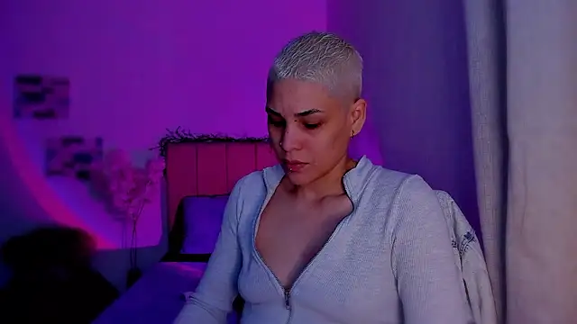 Charlee pink online show from 02.25.26