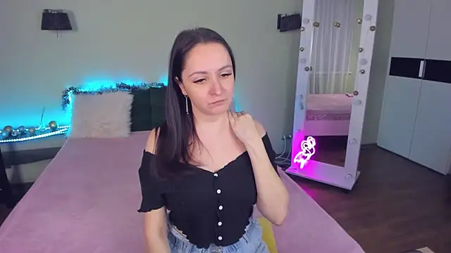 Snapshot of AngellLika chatting on 01.16.25 AngellLika online show from 01.16.25