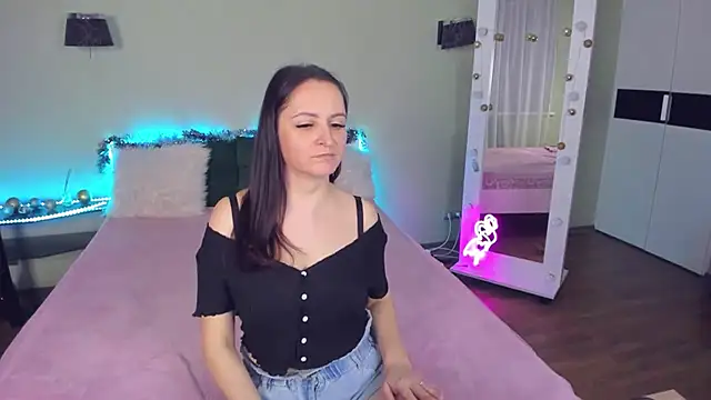 Snapshot of AngellLika chatting on 01.16.25 AngellLika online show from 01.16.25