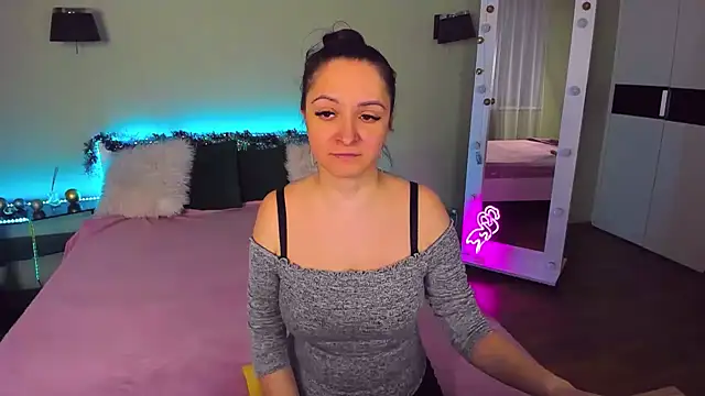 Snapshot of AngellLika chatting on 01.22.25 AngellLika online show from 01.22.25