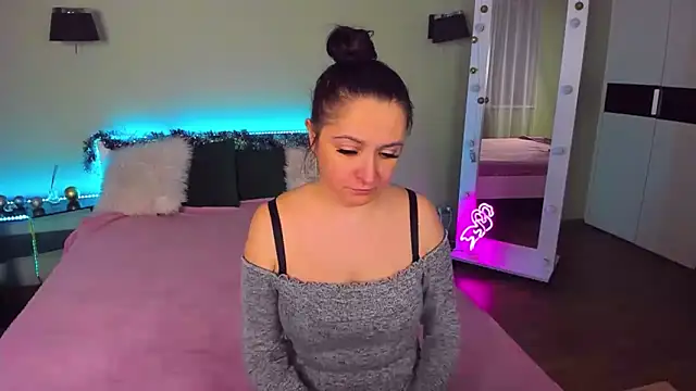 Snapshot of AngellLika chatting on 01.22.25 AngellLika online show from 01.22.25