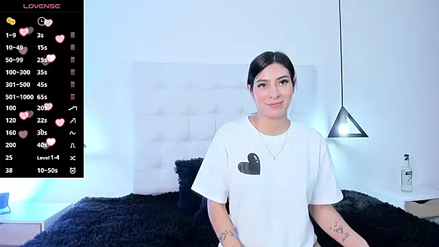 Snapshot of Enma_Olimpo chatting on 01.15.25 Enma Olimpo online show from 01.15.25