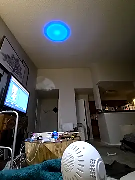 Snapshot of ChillzPnp chatting on 02.18.26 ChillzPnp online show from 02.18.26