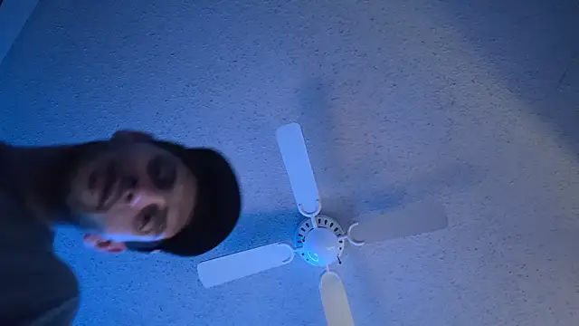 Snapshot of ChillzPnp chatting on 03.19.26 ChillzPnp online show from 03.19.26