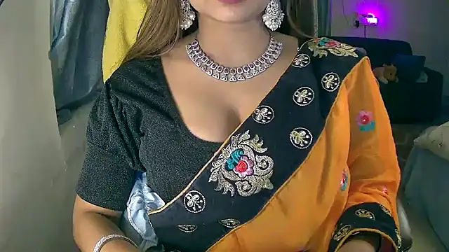 Cute-Tara online show from 10.16.25