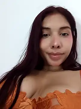 LucyMartelli online show from 01.04.25