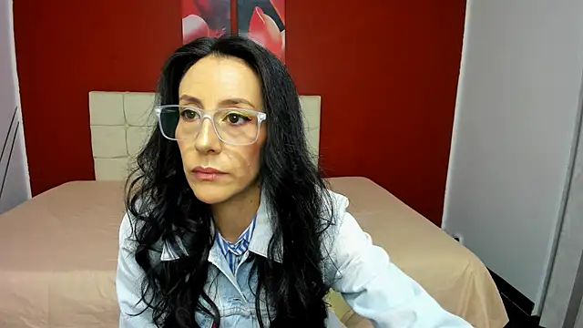 Snapshot of Abrillee1 chatting on 01.28.25 Abrillee1 online show from 01.28.25