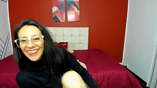 Snapshot of Abrillee1 chatting on 01.31.25 Abrillee1 online show from 01.31.25