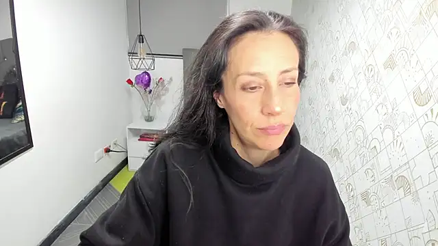 Snapshot of Abrillee1 chatting on 03.23.25 Abrillee1 online show from 03.23.25