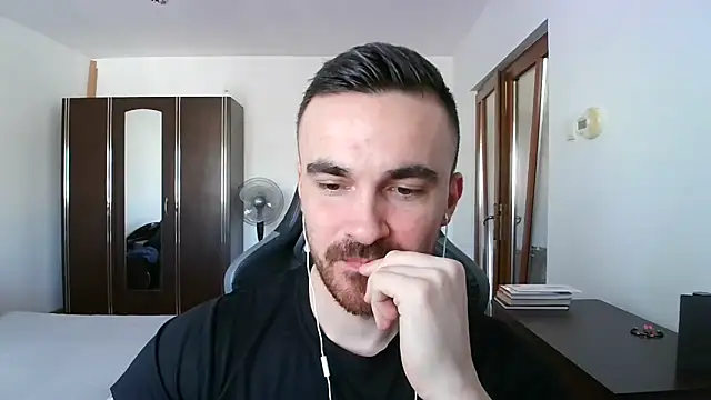 Snapshot of mu5clemania2 chatting on 02.01.26 mu5clemania2 online show from 02.01.26