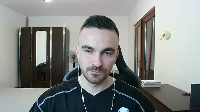 Snapshot of mu5clemania2 chatting on 02.08.26 mu5clemania2 online show from 02.08.26