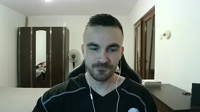 Snapshot of mu5clemania2 chatting on 02.08.26 mu5clemania2 online show from 02.08.26