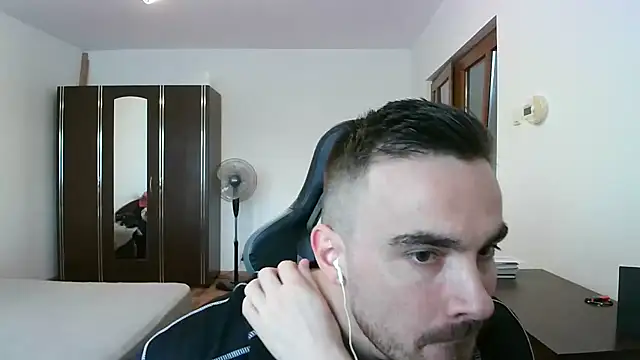 Snapshot of mu5clemania2 chatting on 02.09.26 mu5clemania2 online show from 02.09.26