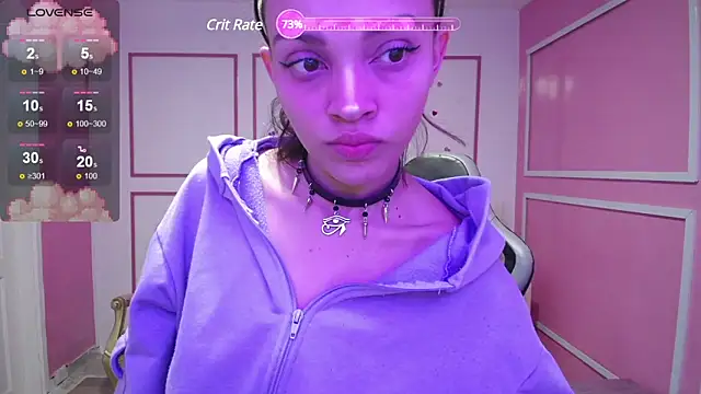 Snapshot of ailen_t chatting on 12.27.24 ailen t online show from 12.27.24
