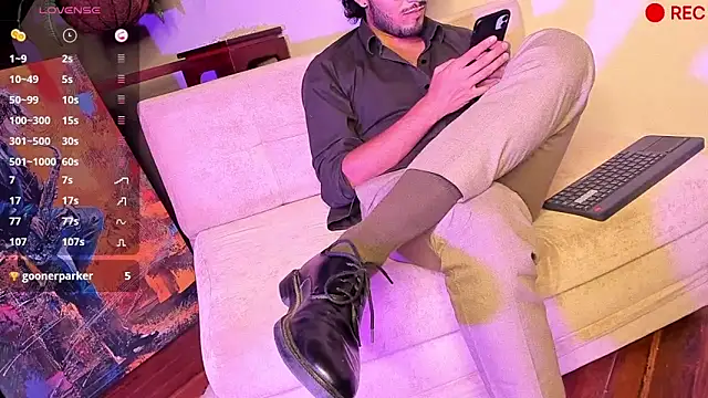 Nicholasrodrii online show from 12.23.24