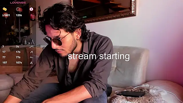 Nicholasrodrii online show from 01.20.25