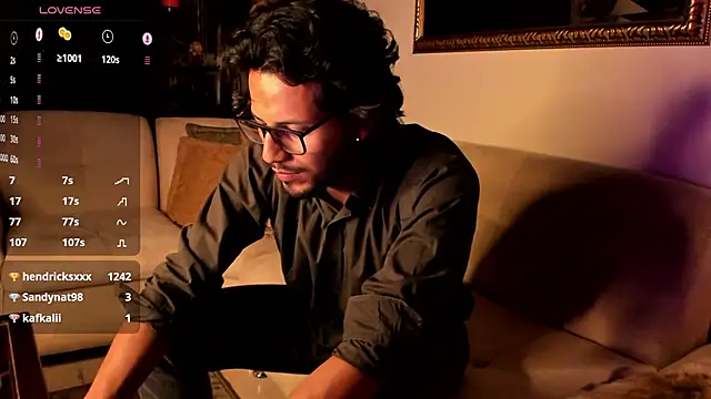 Nicholasrodrii online show from 01.21.25