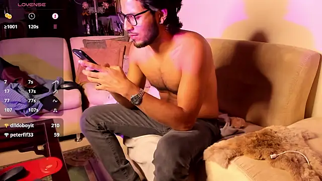 Nicholasrodrii online show from 01.22.25