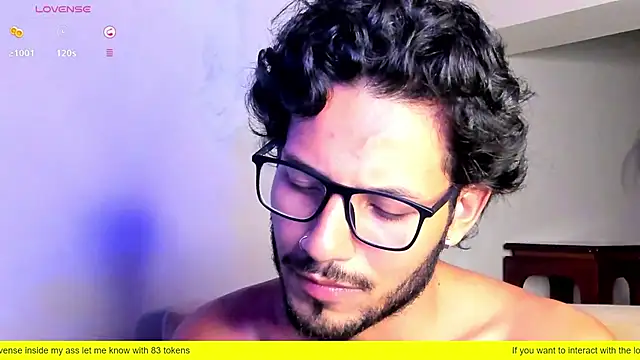 Nicholasrodrii online show from 02.17.25