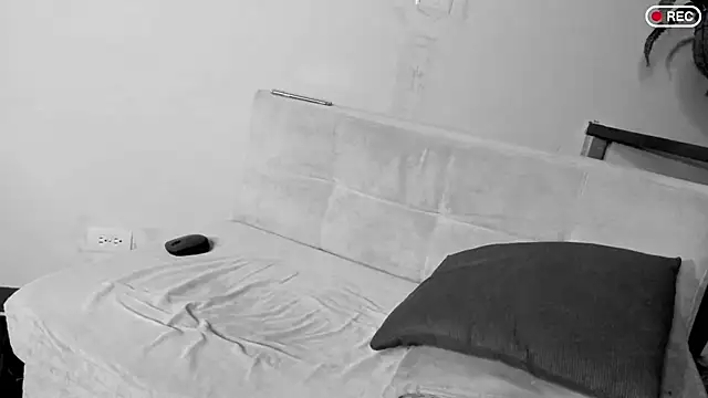 Nicholasrodrii online show from 03.21.25
