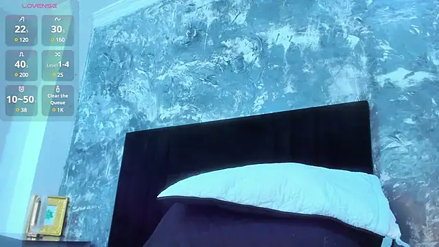 brianaGuzman online show from 02.05.25