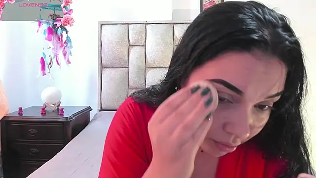 brianaGuzman online show from 10.01.25