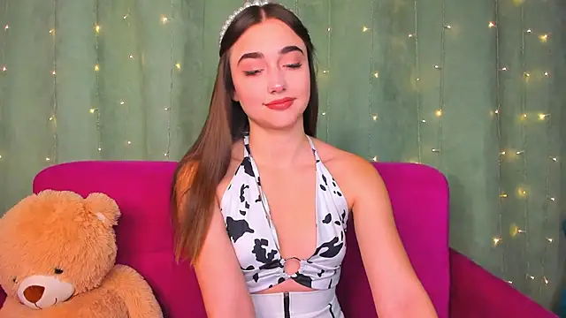 EvaLil online show from 12.17.24