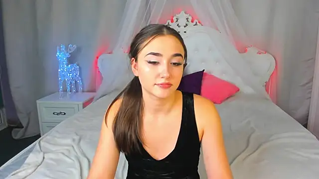 EvaLil online show from 12.30.24