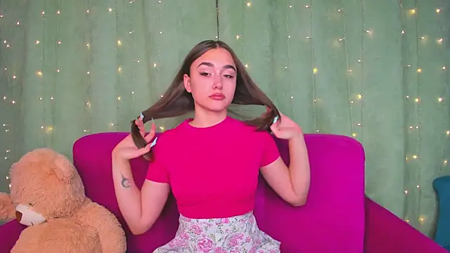 EvaLil online show from 01.04.25