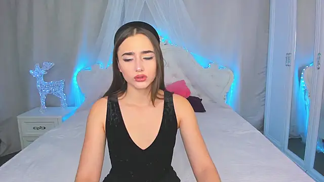 EvaLil online show from 01.11.25