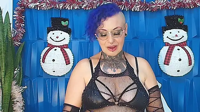 SandyyRose online show from 12.13.24