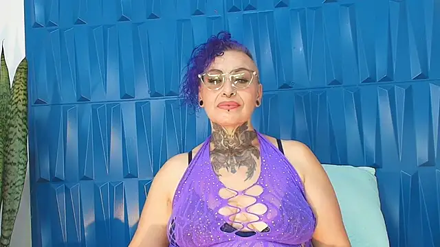 SandyyRose online show from 01.10.25