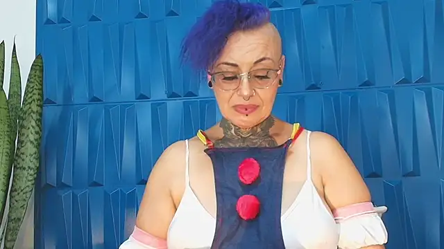 SandyyRose online show from 02.13.25