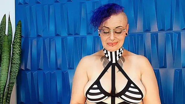 SandyyRose online show from 02.17.25