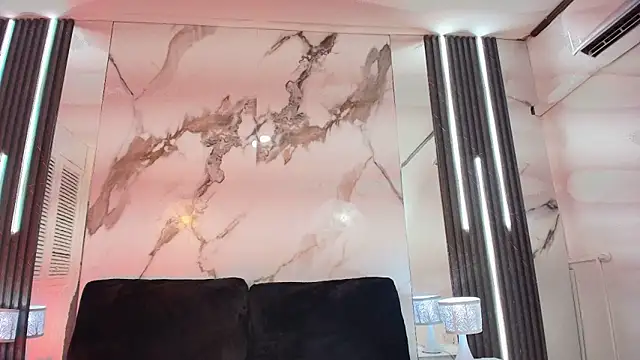 EvaHalsey online show from 09.17.25