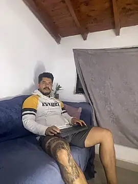 AndresSmith   online show from 03.31.26