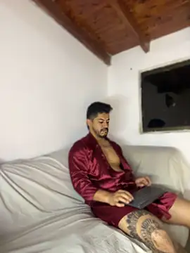 AndresSmith   online show from 04.20.26