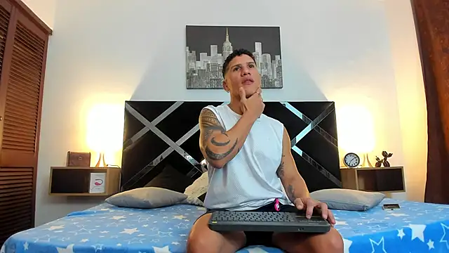 nakedfoam1 online show from 04.14.26