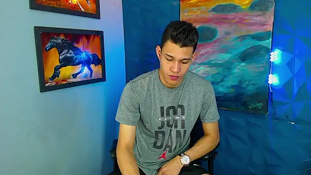 Snapshot of dirtyboy_23 chatting on 12.18.24 dirtyboy 23 online show from 12.18.24