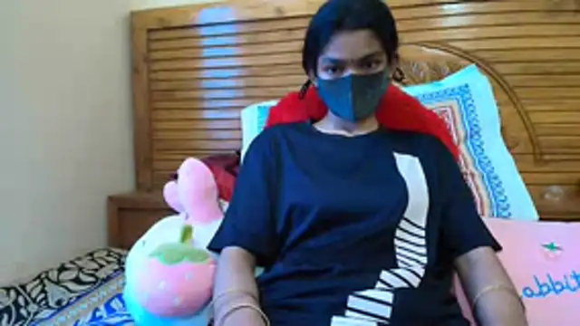 Srabontii online show from 10.31.25