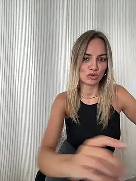 Snapshot of Milla__one chatting on 06.01.26 Milla one online show from 06.01.26