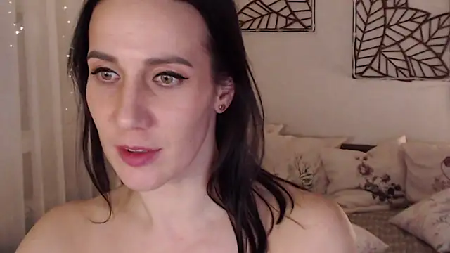 pepper milf online show from 02.10.25